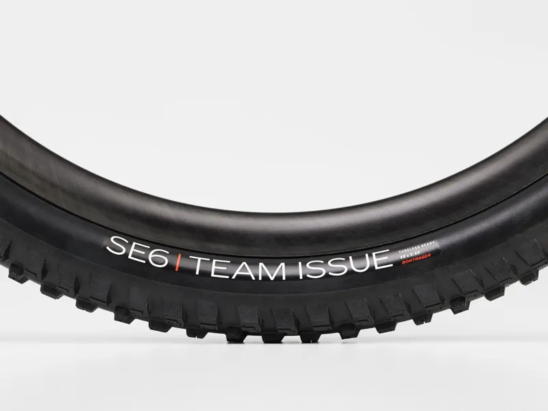 Bontrager SE6 Team Issue TLR MTB Tyre 29x2.50 Black-2